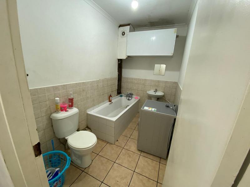 2 Bedroom Property for Sale in Maitland Western Cape
